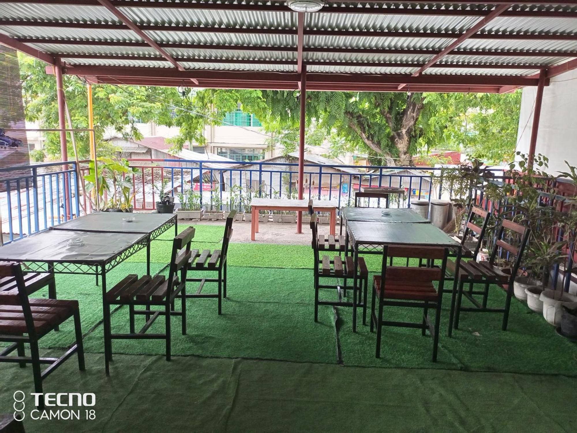 Marbeth Inn โกรอน ภายนอก รูปภาพ